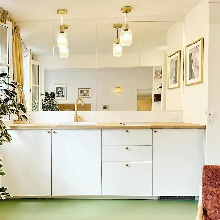 Petite Maison A La Tour Eiffel باريس